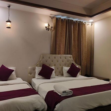 Hotel Agra Grande By Goyal Hoteliers Екстер'єр фото