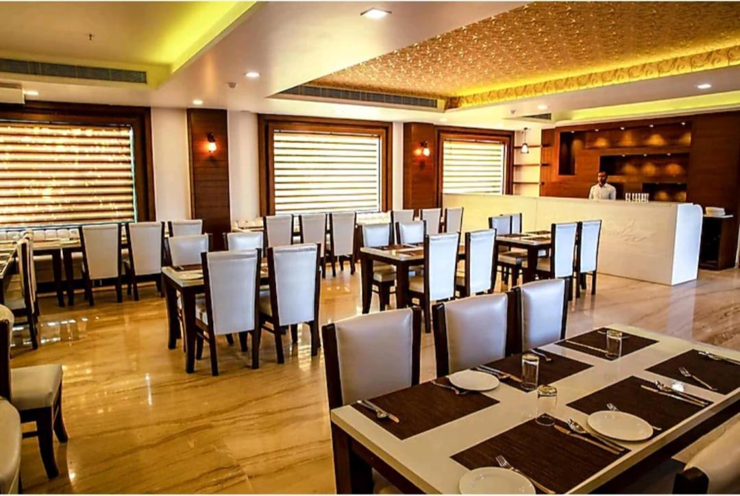 Hotel Agra Grande By Goyal Hoteliers Екстер'єр фото