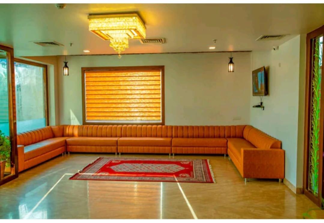 Hotel Agra Grande By Goyal Hoteliers Екстер'єр фото