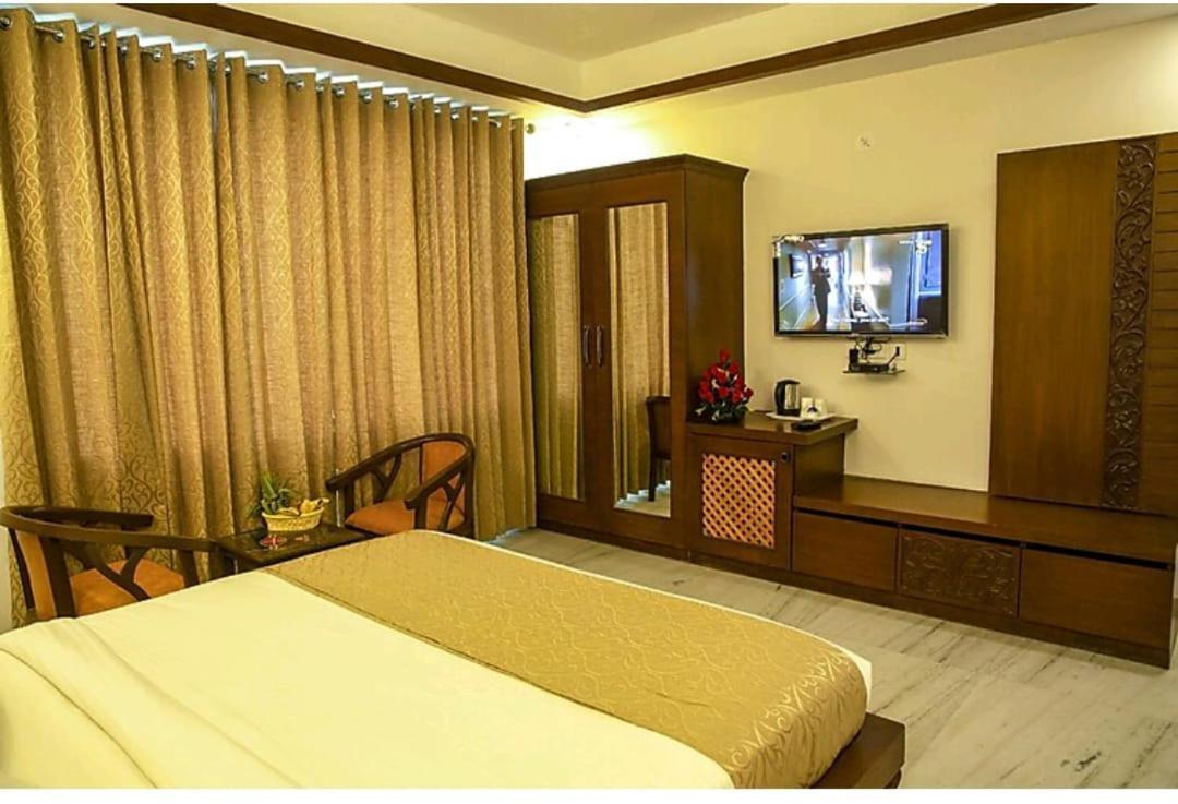 Hotel Agra Grande By Goyal Hoteliers Екстер'єр фото