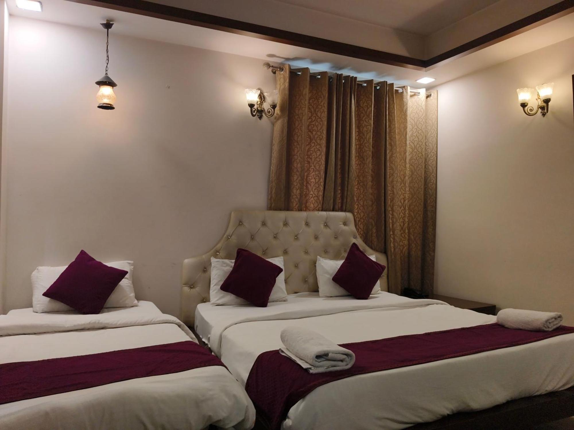 Hotel Agra Grande By Goyal Hoteliers Екстер'єр фото