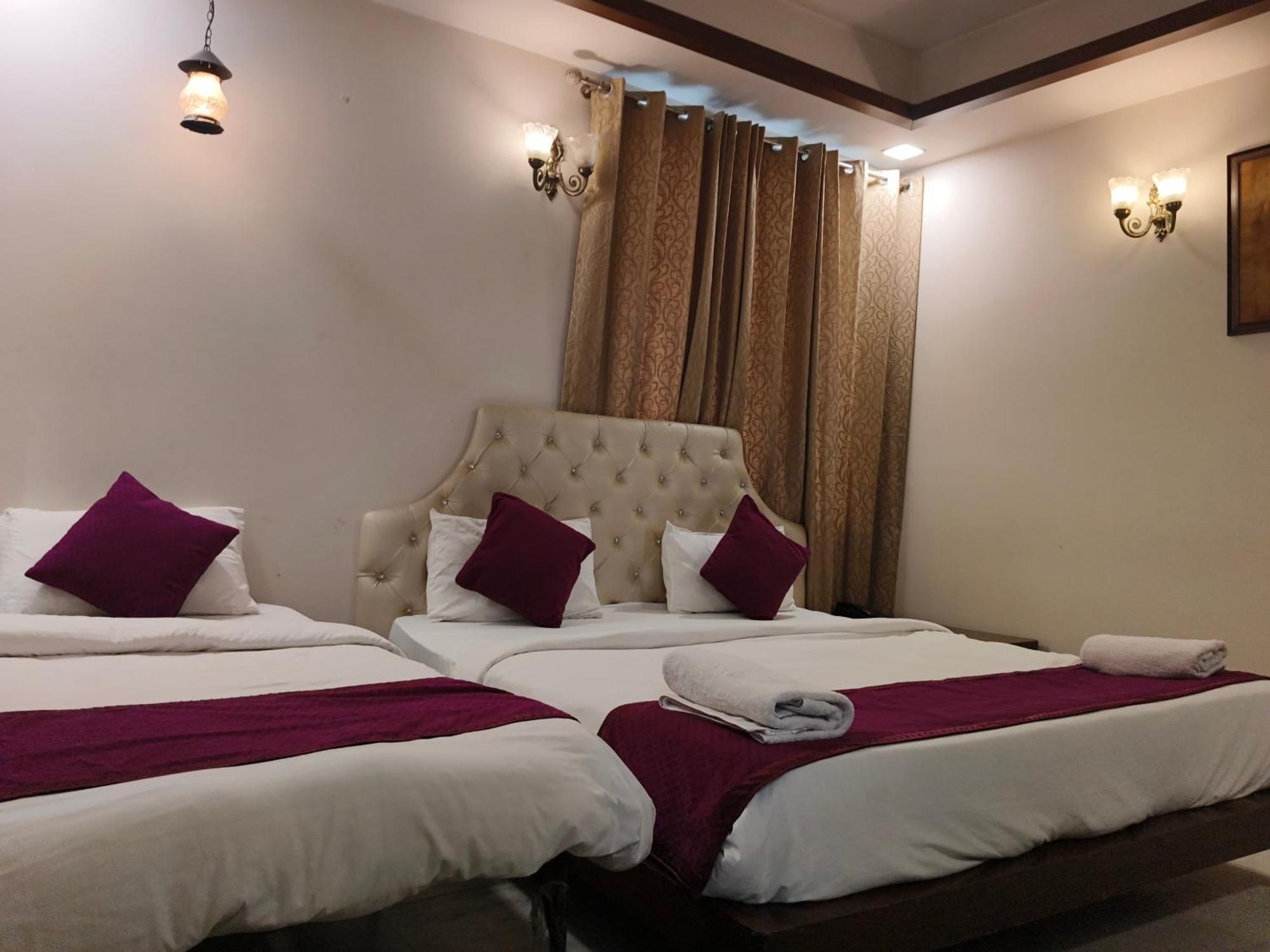 Hotel Agra Grande By Goyal Hoteliers Екстер'єр фото
