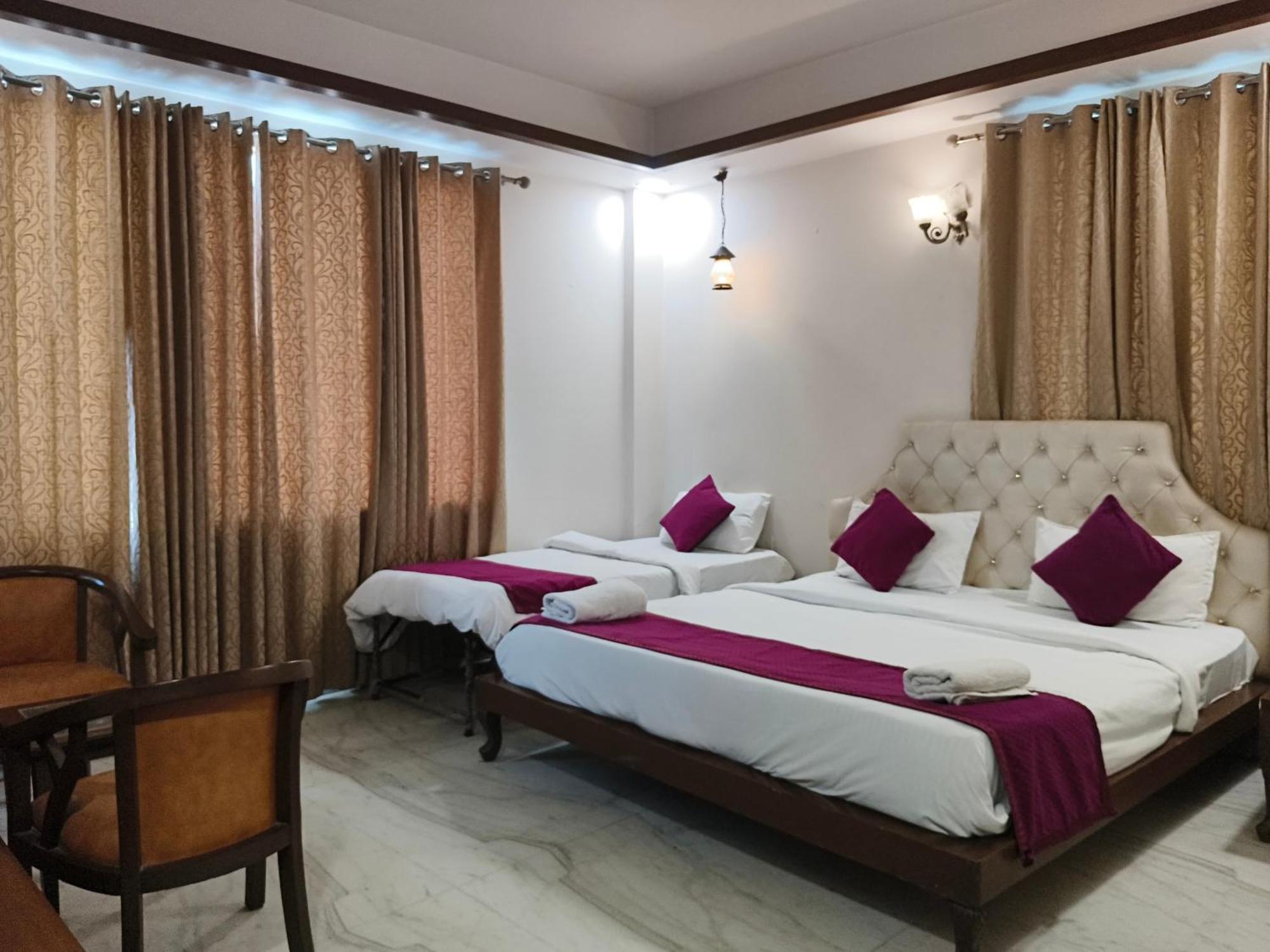 Hotel Agra Grande By Goyal Hoteliers Екстер'єр фото